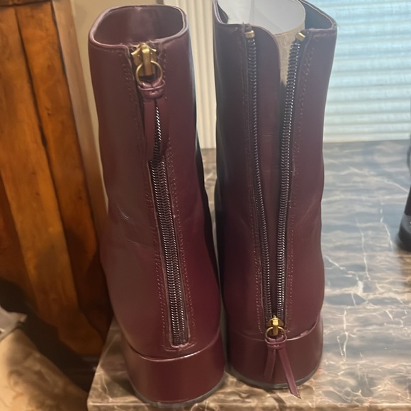 J Crew boots. Dark Merlot W’s 10-1-2 - Picture 3 of 8